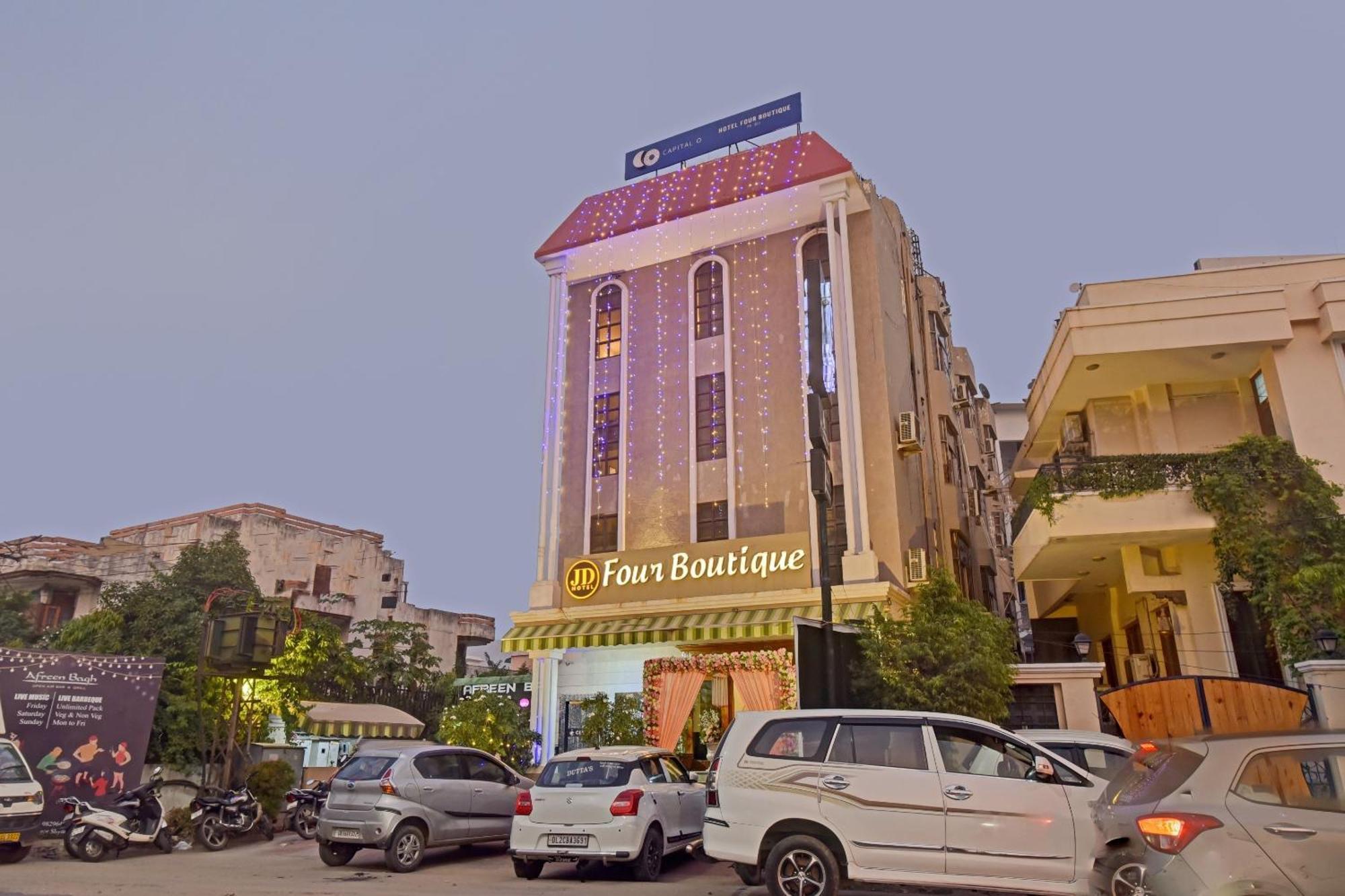 Collection O Hotel Four Boutique Kukas Esterno foto