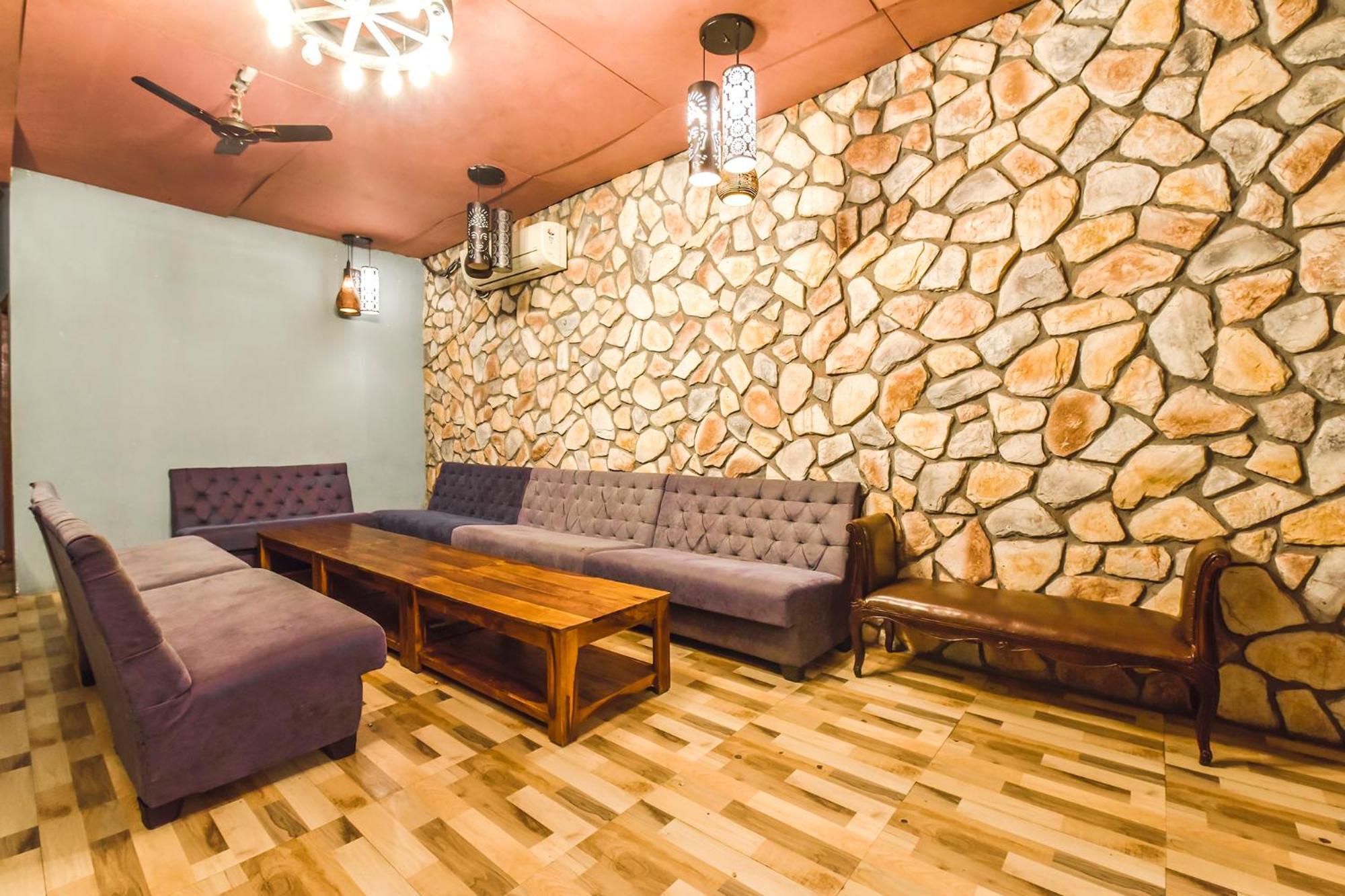 Collection O Hotel Four Boutique Kukas Esterno foto